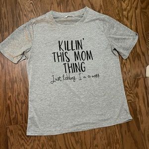 Grey mom Tee. Size XL.